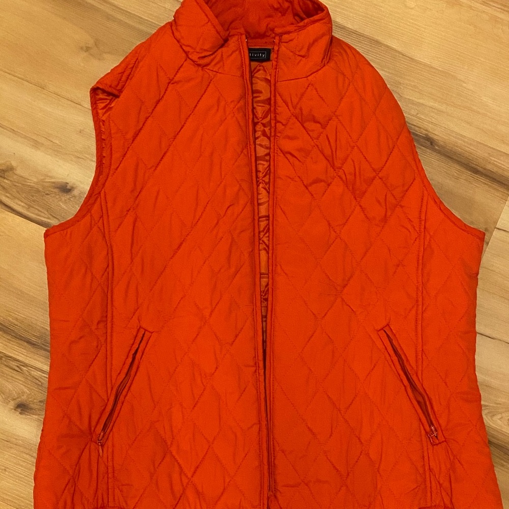 Relativity orange vest- XL